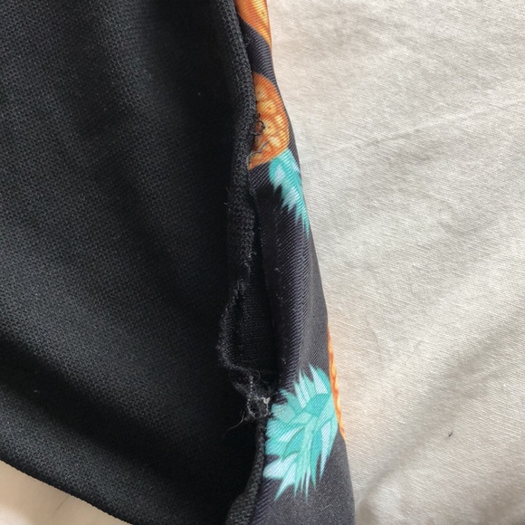 Pineapple Bikini *never worn* - Picture 8 of 8